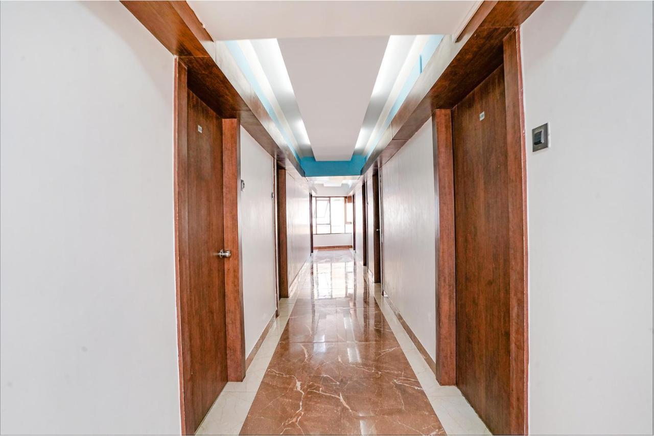 Fabexpress White House - Nr Midc Khargar Hotel Koparpada Bagian luar foto