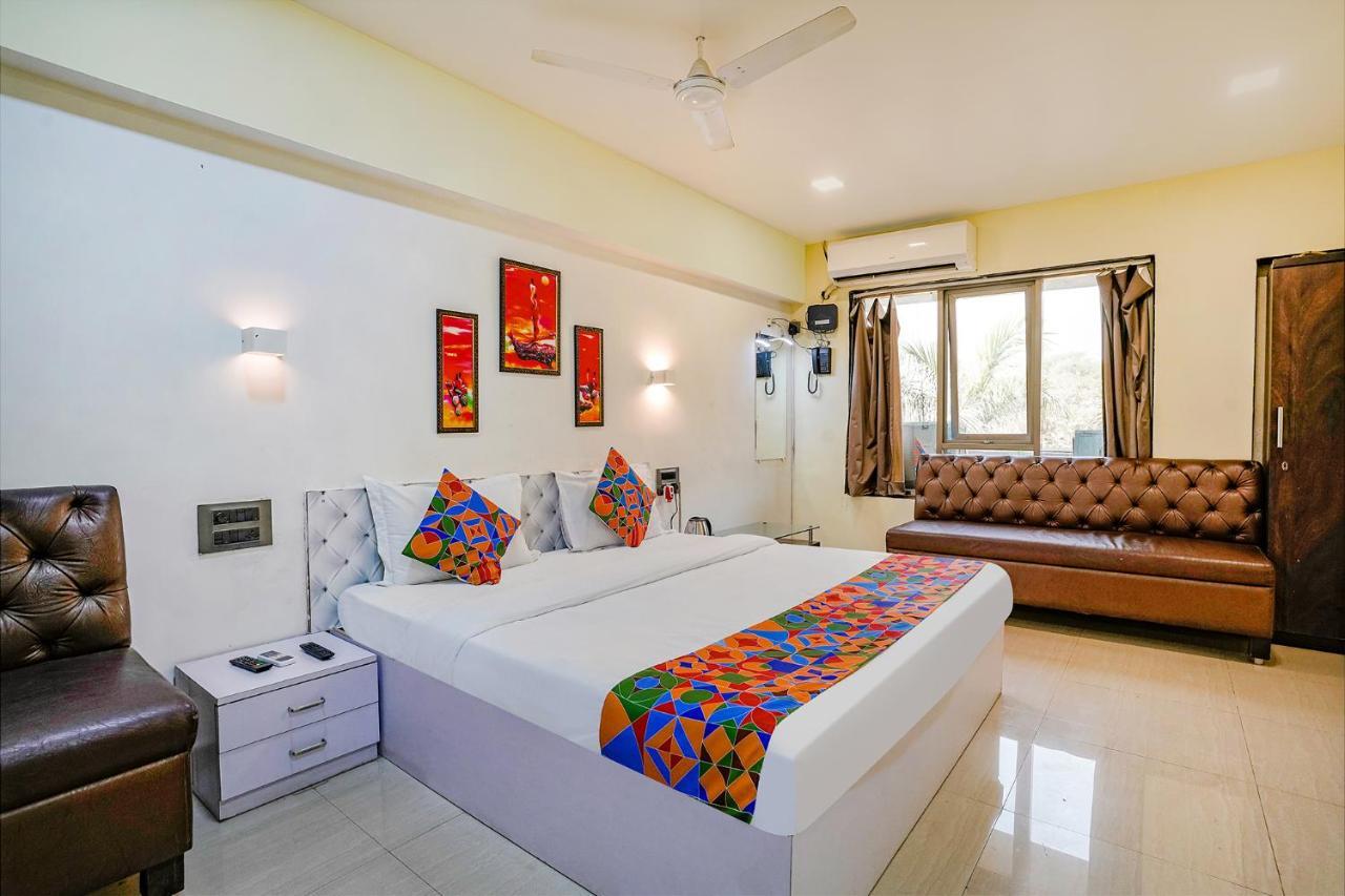 Fabexpress White House - Nr Midc Khargar Hotel Koparpada Bagian luar foto